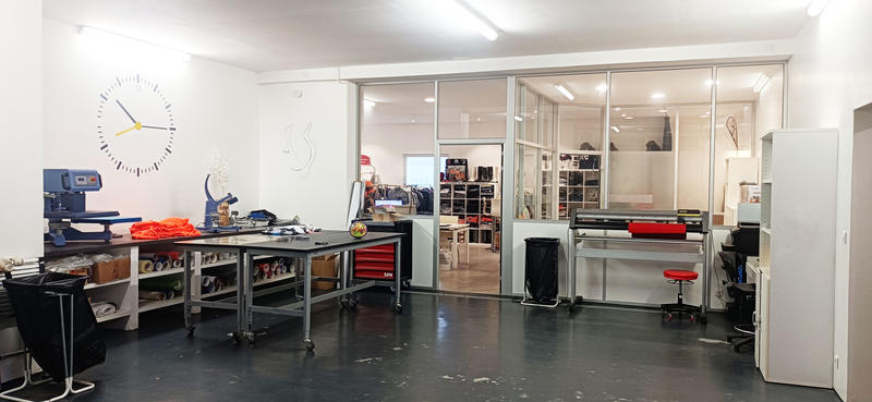 Local d'activités - 157 m² - 1 pièce