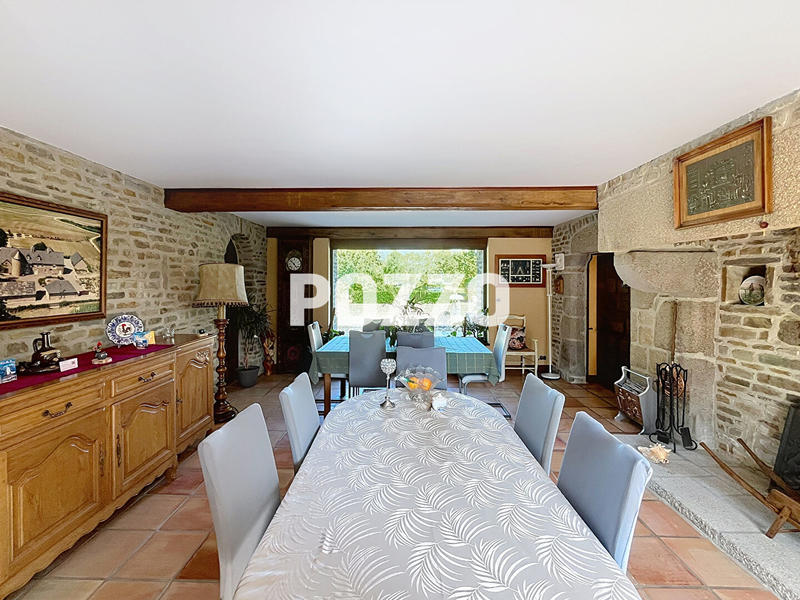 Maison - 676 m² - 17 pièces