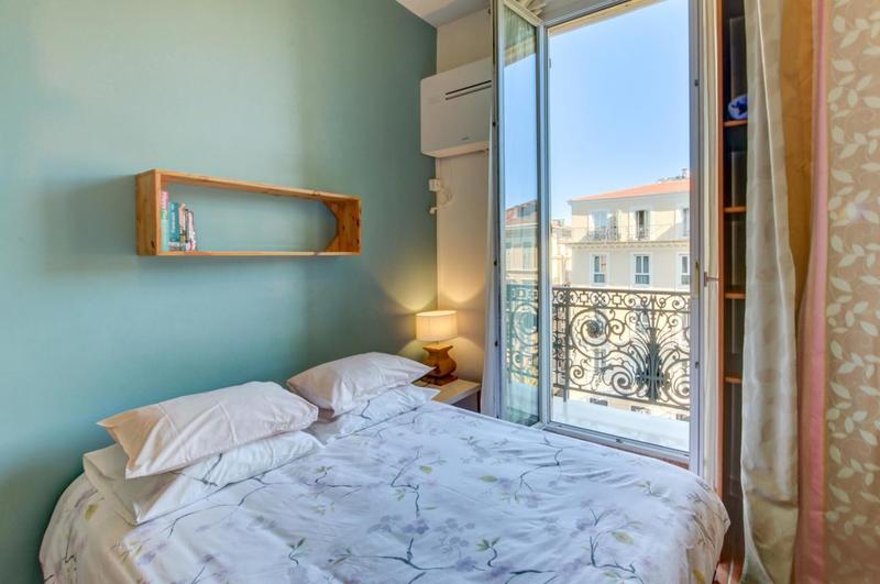 Studio - 16 m² - 1 pièce