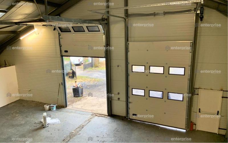 Local d'activité / Entrepôt - 220 m²