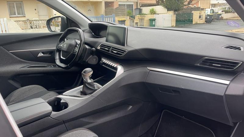 Peugeot 3008 II 1.2 PureTech 130 Allure