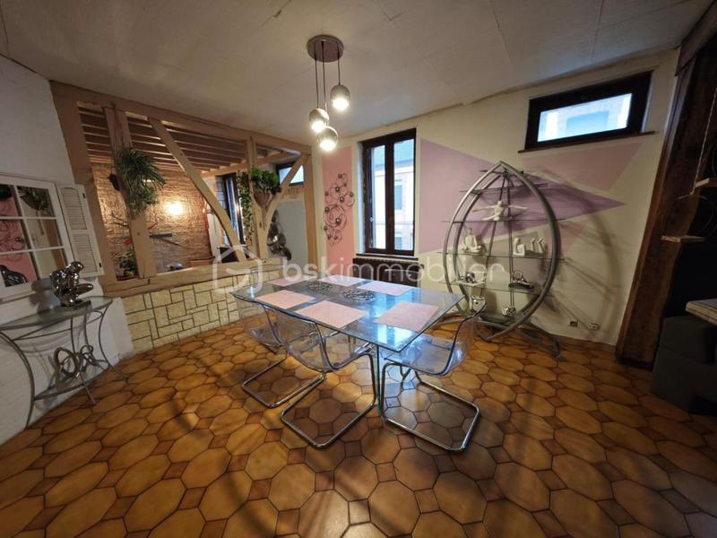 Maison - 155 m² - 10 pièces