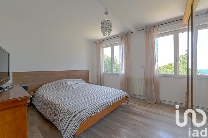 Maison - 171 m² - 9 pièces