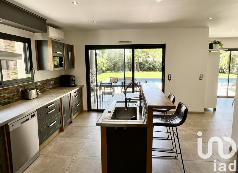 Maison - 189 m² - 7 pièces