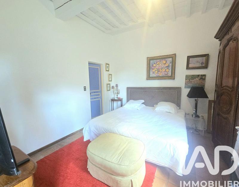 Maison - 253 m² - 8 pièces