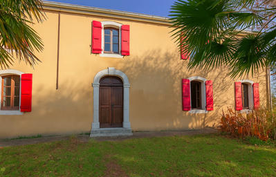 Demeure - 235 m² - 8 pièces