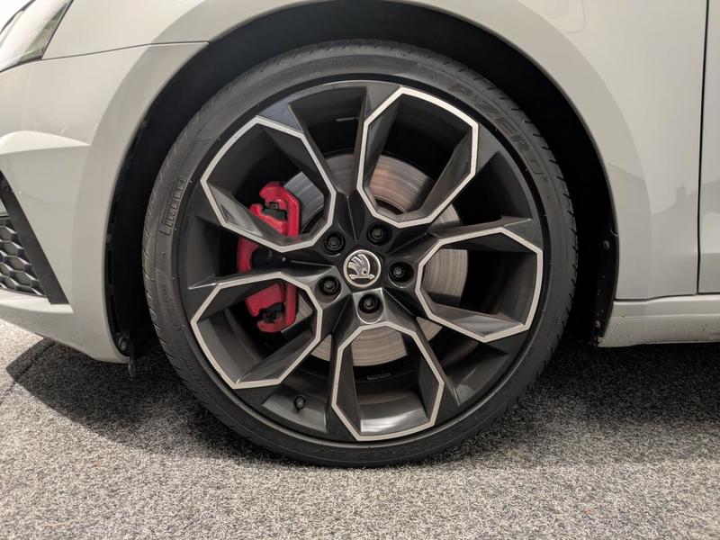 Skoda Octavia Combi Break Rs 245 Ch Dsg Toit Pano Hayon Electrique Canton Camera Acc