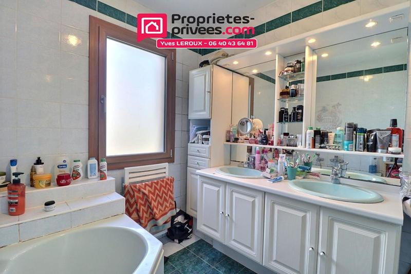 Maison - 104 m² - 5 pièces