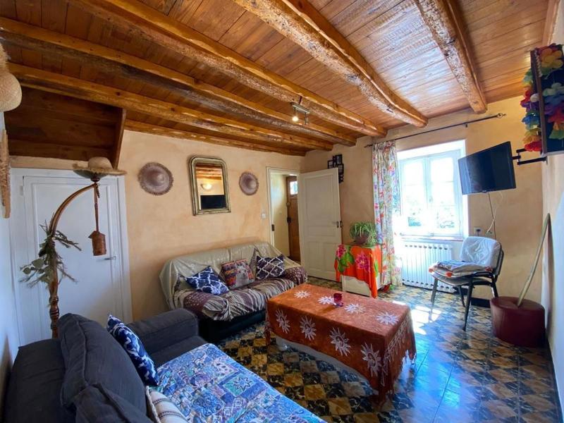 Propriété - 200 m² - 8 pièces