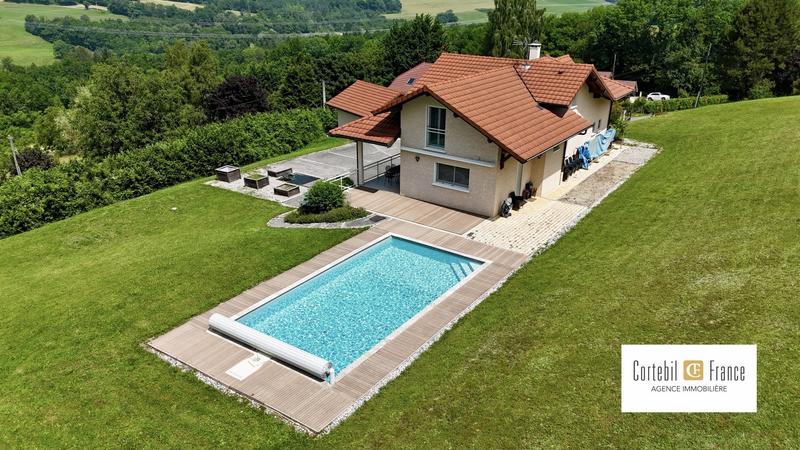 Villa - 217 m² - 7 pièces