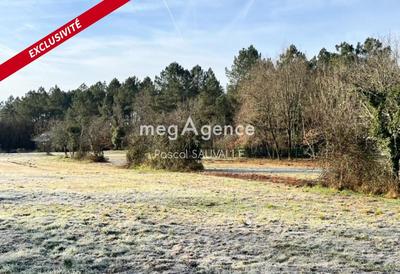 Terrain constructible - 1 940 m²