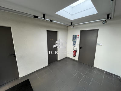 Local d'activités - 850 m²