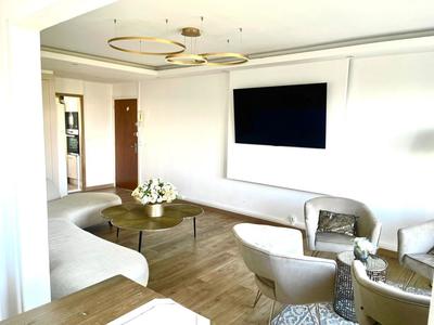 Appartement - 85 m² - 4 pièces