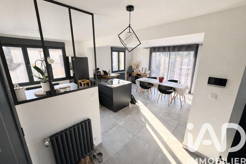 Maison - 128 m² - 4 pièces