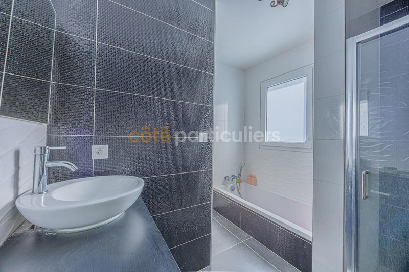 Maison - 124 m² - 6 pièces