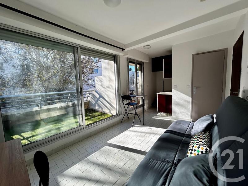 Appartement - 15 m² - 1 pièce