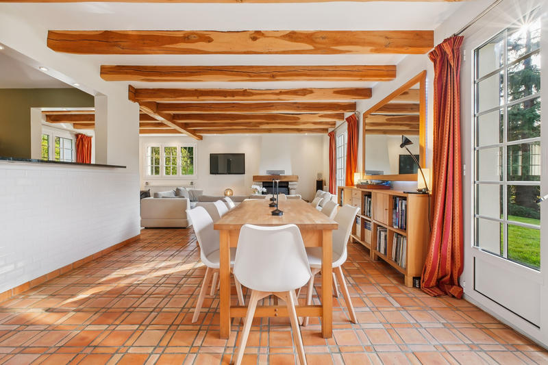 Maison - 215 m² - 7 pièces