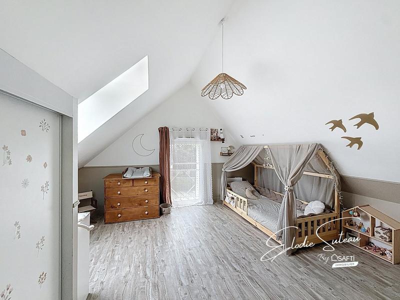 Maison - 145 m² - 6 pièces