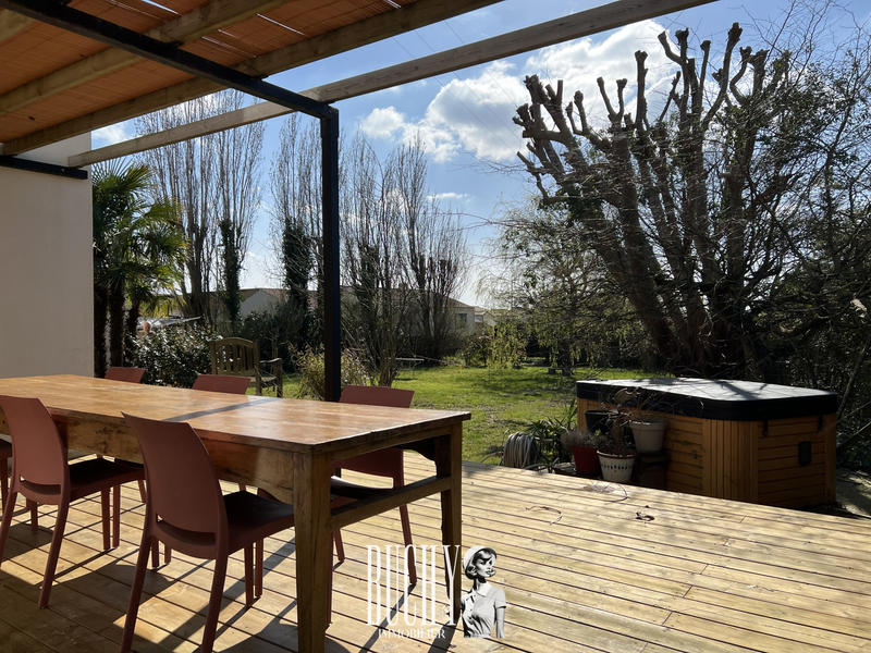 Maison - 190 m² - 6 pièces