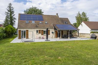 Maison - 165 m² - 7 pièces