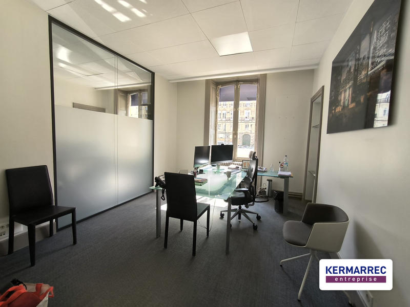 Bureau - 222 m²