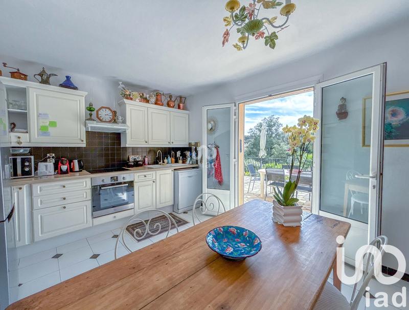 Maison - 184 m² - 7 pièces