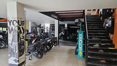 Fonds de commerce - 600 m²