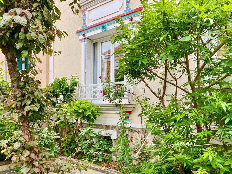 Maison traditionnelle - 170 m² - 6 pièces