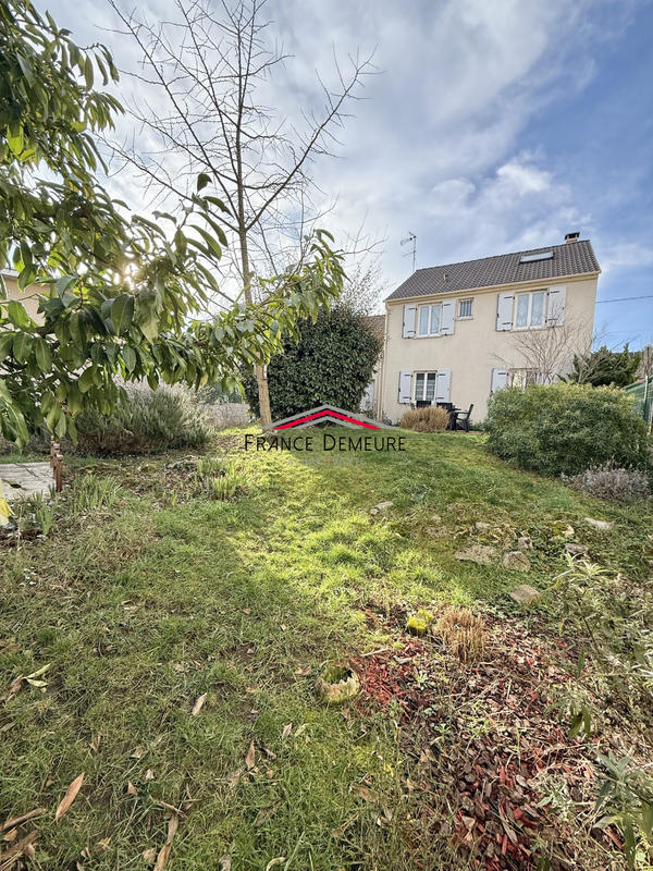 Maison - 140 m² - 7 pièces