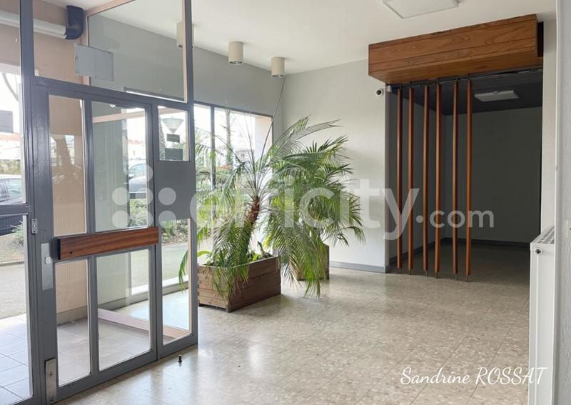 Appartement - 84 m² - 4 pièces