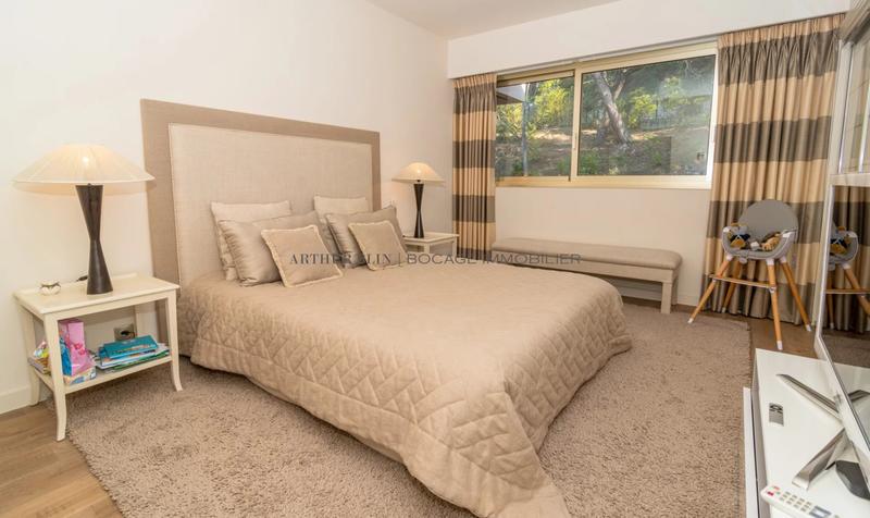 Appartement - 223 m² - 5 pièces