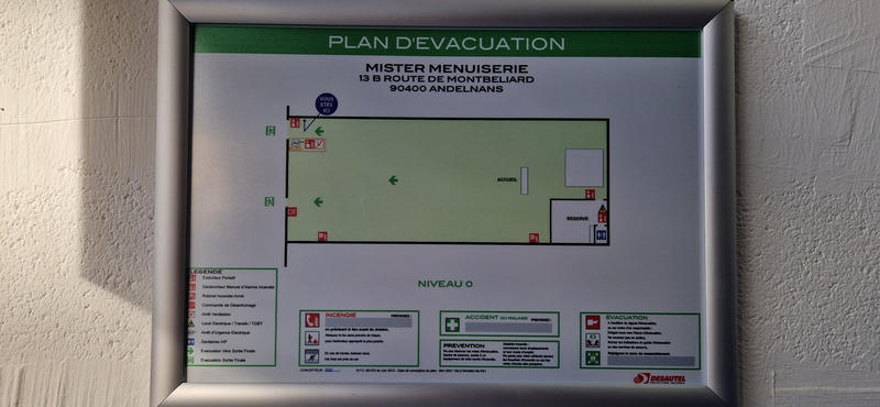 Local commercial - 309 m² - 1 pièce