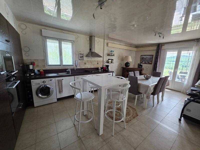 Maison - 120 m² - 6 pièces