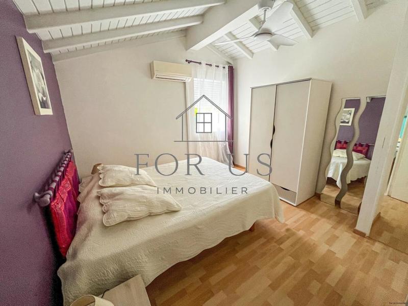 Villa - 200 m² - 10 pièces