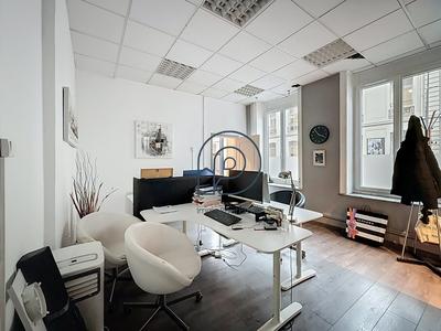 Bureau - 67 m²