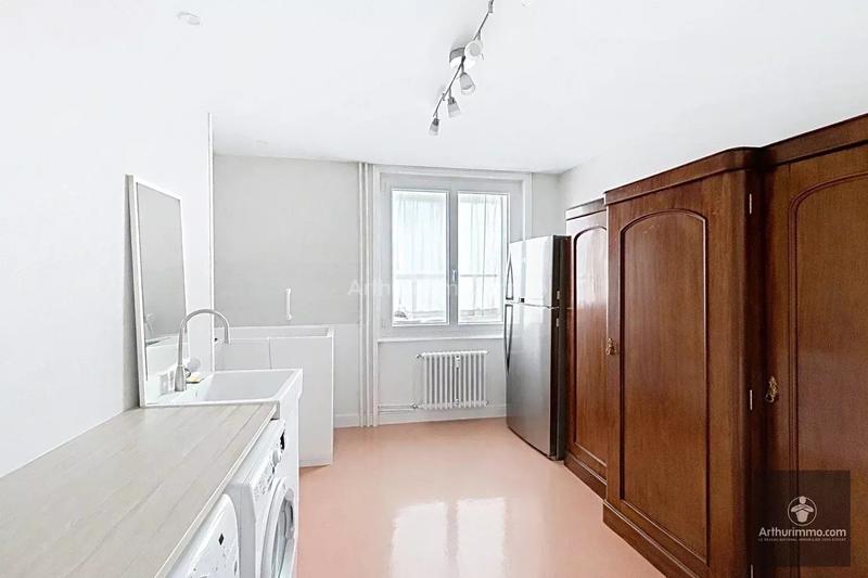 Appartement - 153 m² - 5 pièces