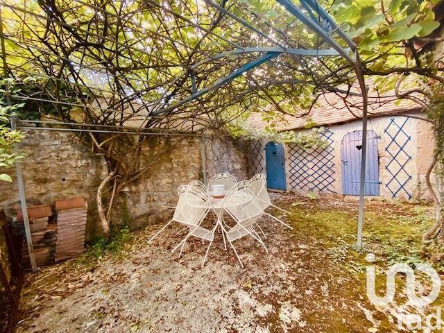 Maison - 365 m² - 14 pièces