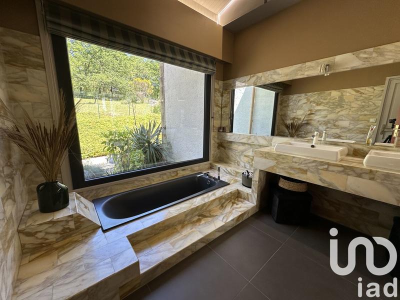 Maison de maîtres - 139 m² - 6 pièces