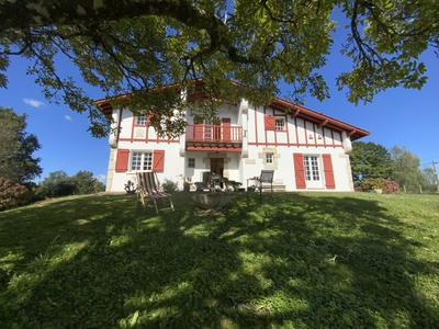 Maison - 175 m² - 6 pièces