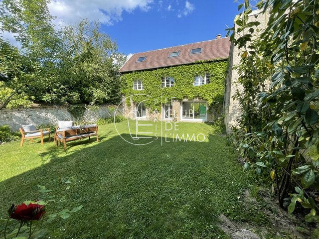 Maison ancienne - 278 m² - 6 pièces