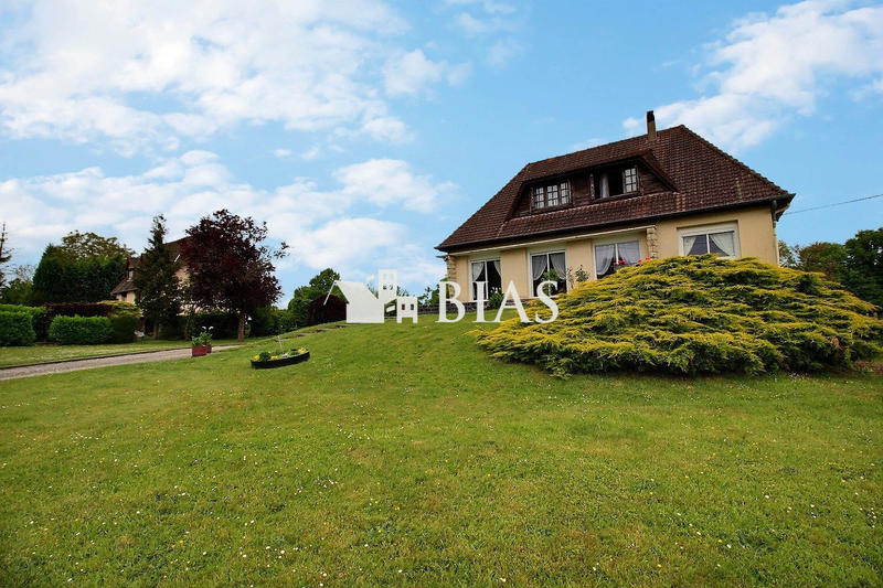 Maison - 135 m² - 6 pièces