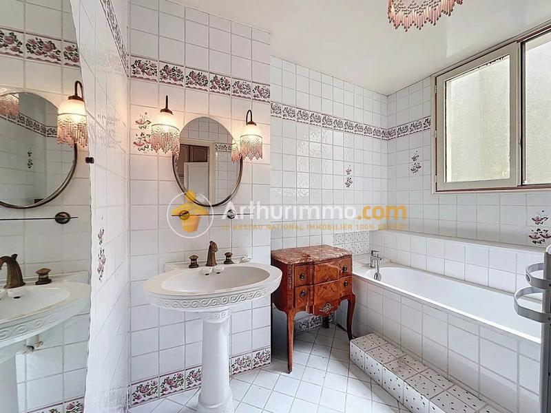 Appartement - 185 m² - 4 pièces