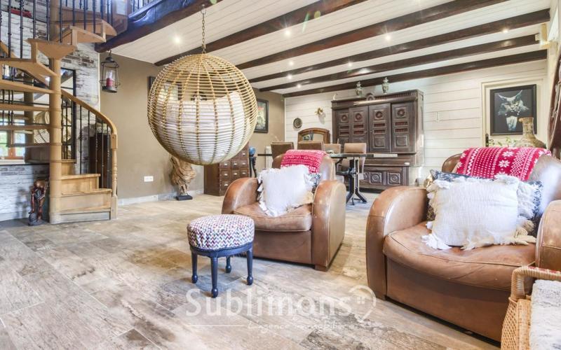 Propriété - 423 m² - 15 pièces