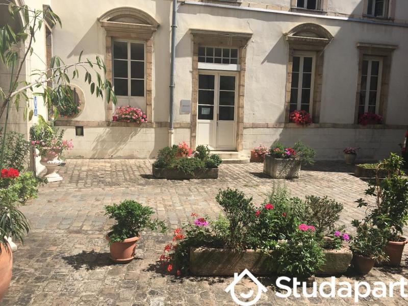 Chambre - 12 m² - 1 pièce