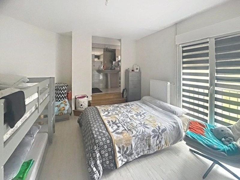 Maison - 300 m² - 6 pièces