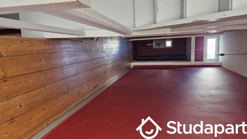 Chambre - 10 m² - 1 pièce