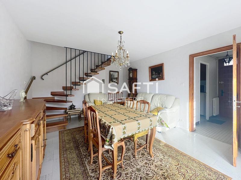 Maison - 98 m² - 5 pièces