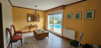 Maison - 190 m² - 6 pièces