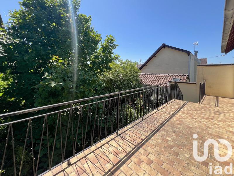 Maison - 177 m² - 7 pièces