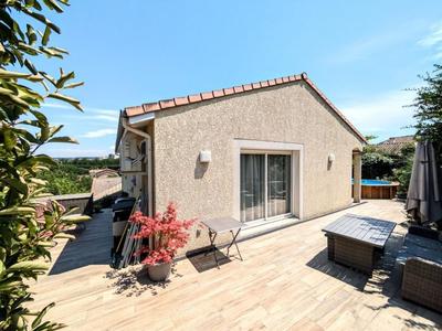Villa - 100 m² - 6 pièces
